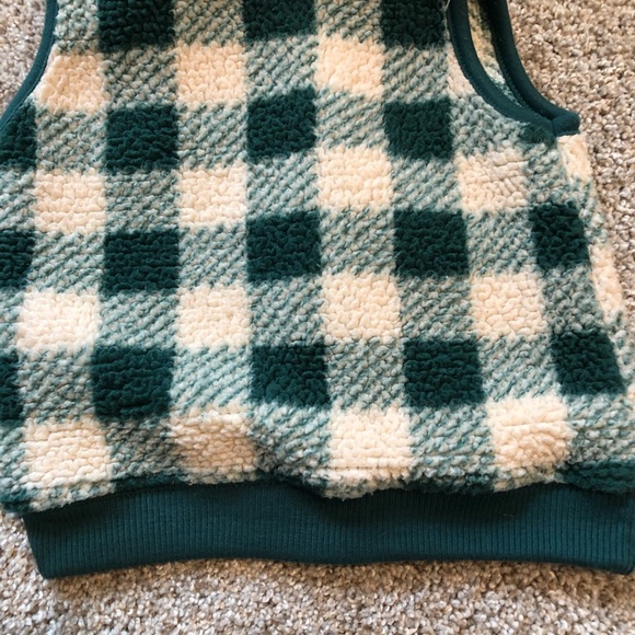Carters 18 Month Green & Cream Sherpa Zip Up Vest- EUC - Picture 11 of 11